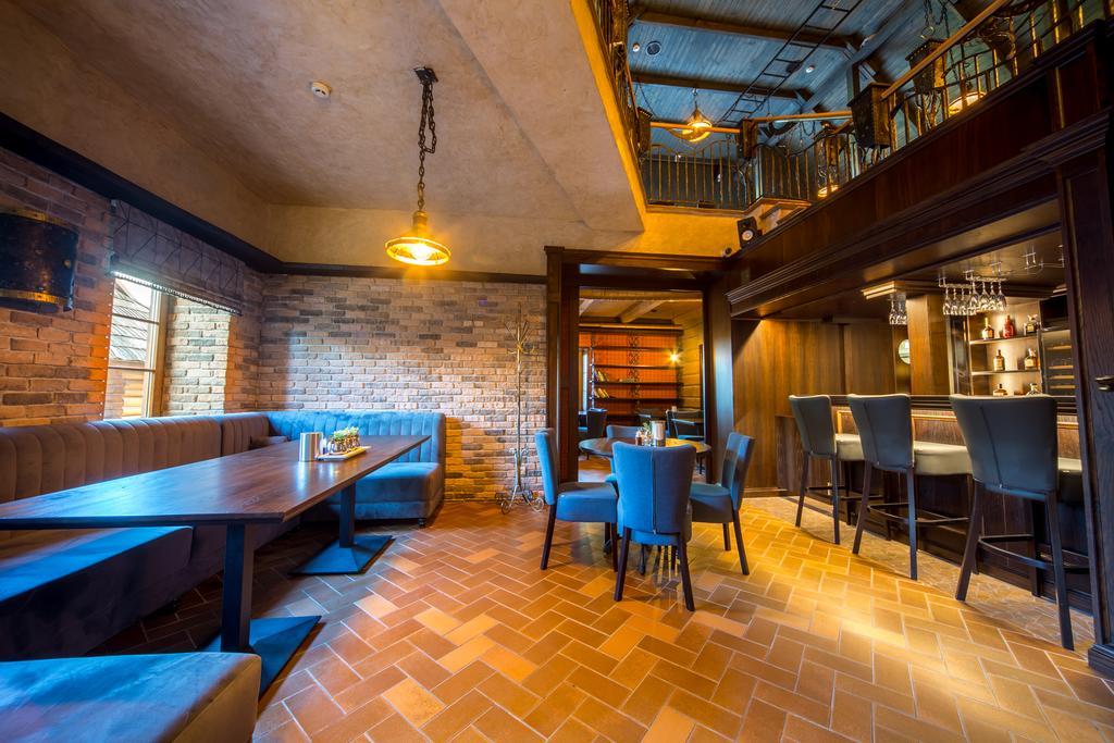 Hotel - Bar Grafaite Шяуляй Екстер'єр фото