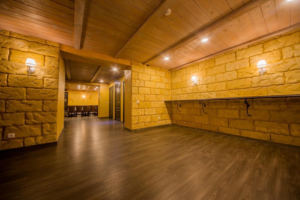 Hotel - Bar Grafaite Шяуляй Екстер'єр фото