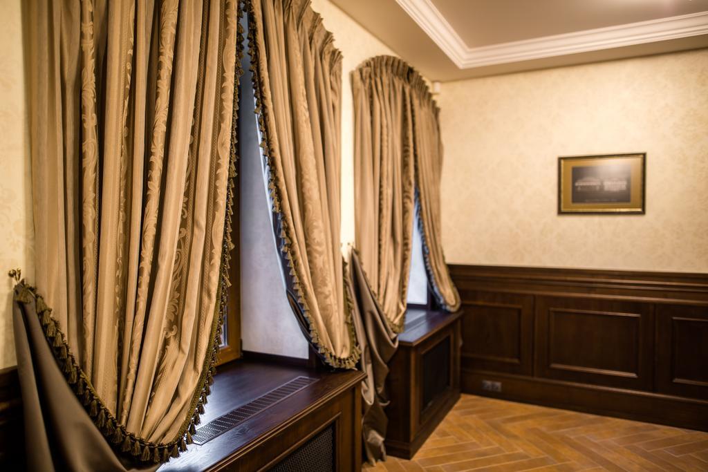 Hotel - Bar Grafaite Шяуляй Екстер'єр фото