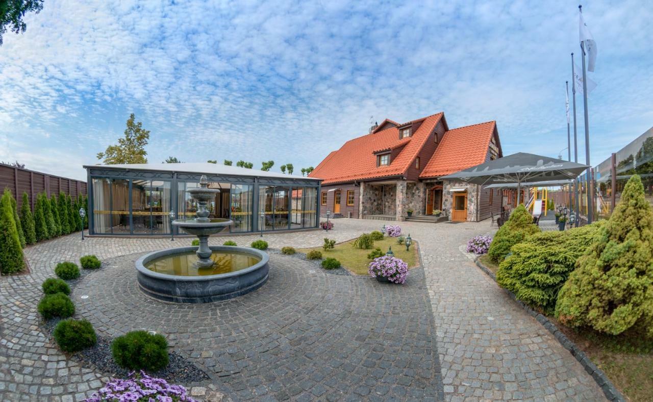 Hotel - Bar Grafaite Шяуляй Екстер'єр фото