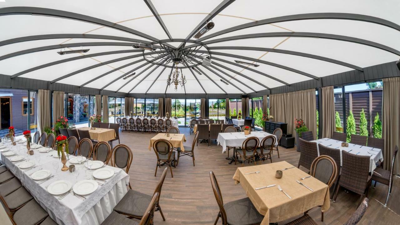 Hotel - Bar Grafaite Шяуляй Екстер'єр фото